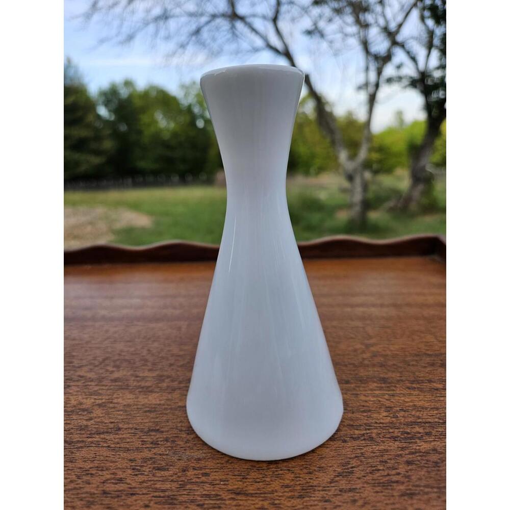 Schönwald White Porcelain Bud Vase – Germany – 5" Tall – Item #9483